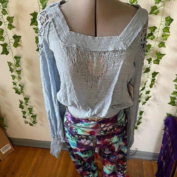Free people lace nwt top. - Picture 3 of 5